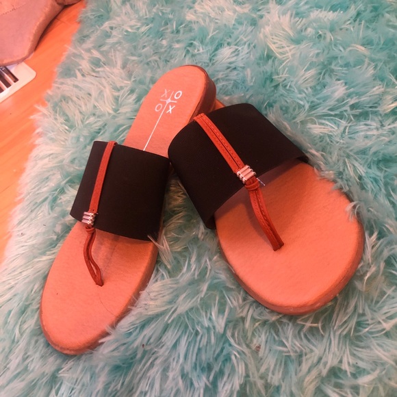 xoxo flip flops